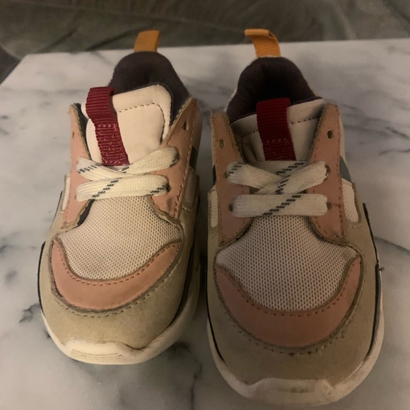 Zara Contrast Sneakers - Picture 4 of 4